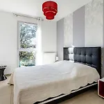 Διαμέρισμα Moderne, Piscine, Parking Prive, Climatisation, 2 *