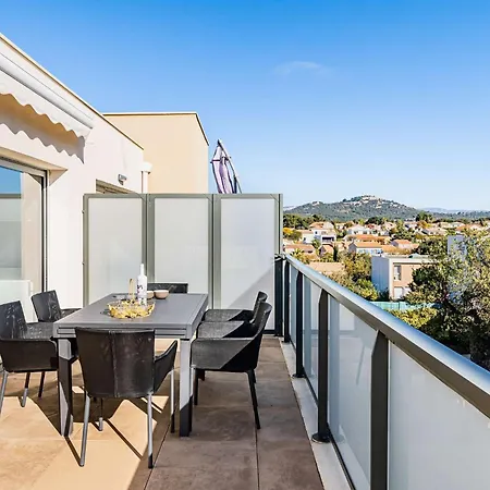 Moderne, Piscine, Parking Prive, Climatisation, 2 *