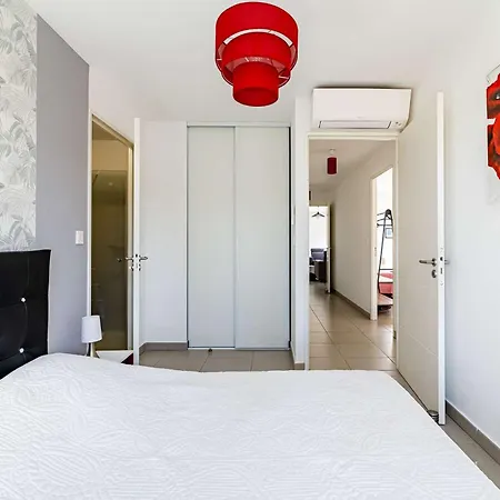 Moderne, Piscine, Parking Prive, Climatisation, 2 * Curet