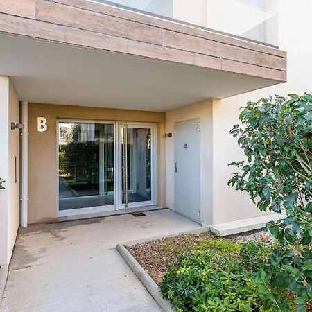 Moderne, Piscine, Parking Prive, Climatisation, 2 公寓 *