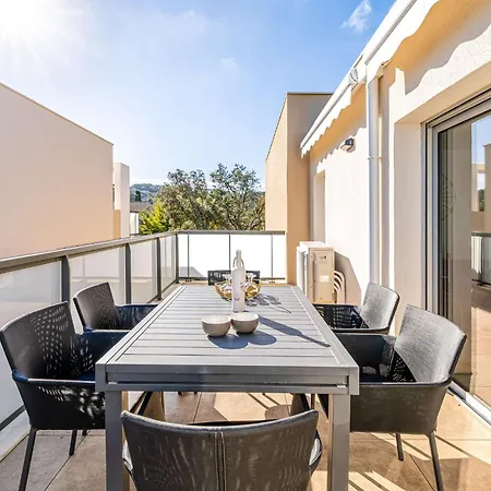 Apartament Moderne, Piscine, Parking Prive, Climatisation, 2 Curet