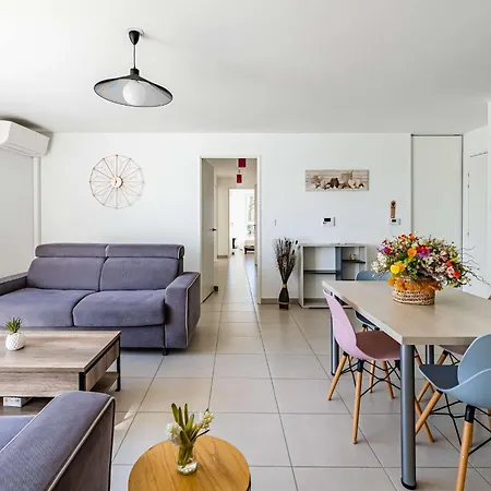 Moderne, Piscine, Parking Prive, Climatisation, 2 * Curet