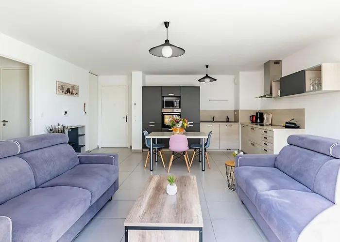 Moderne, Piscine, Parking Prive, Climatisation, 2