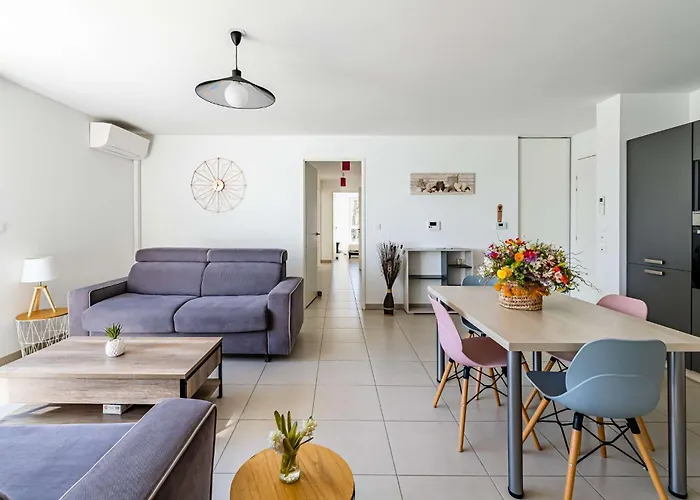 Moderne, Piscine, Parking Prive, Climatisation, 2 * Curet